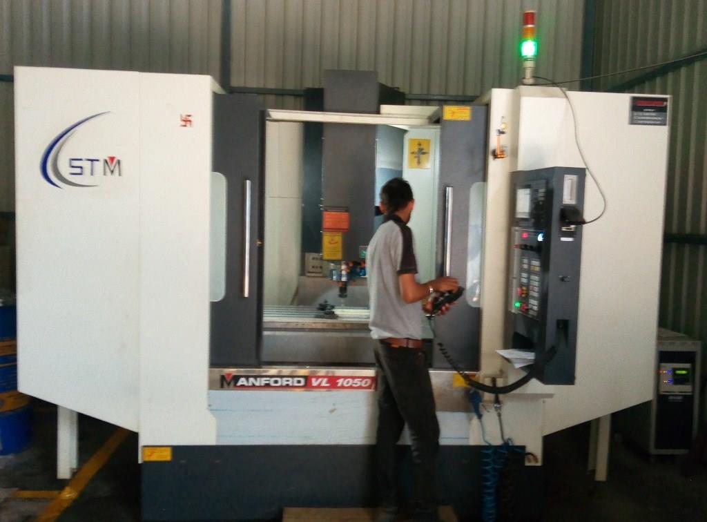 Manford VL 1050 CNC Machining Center
